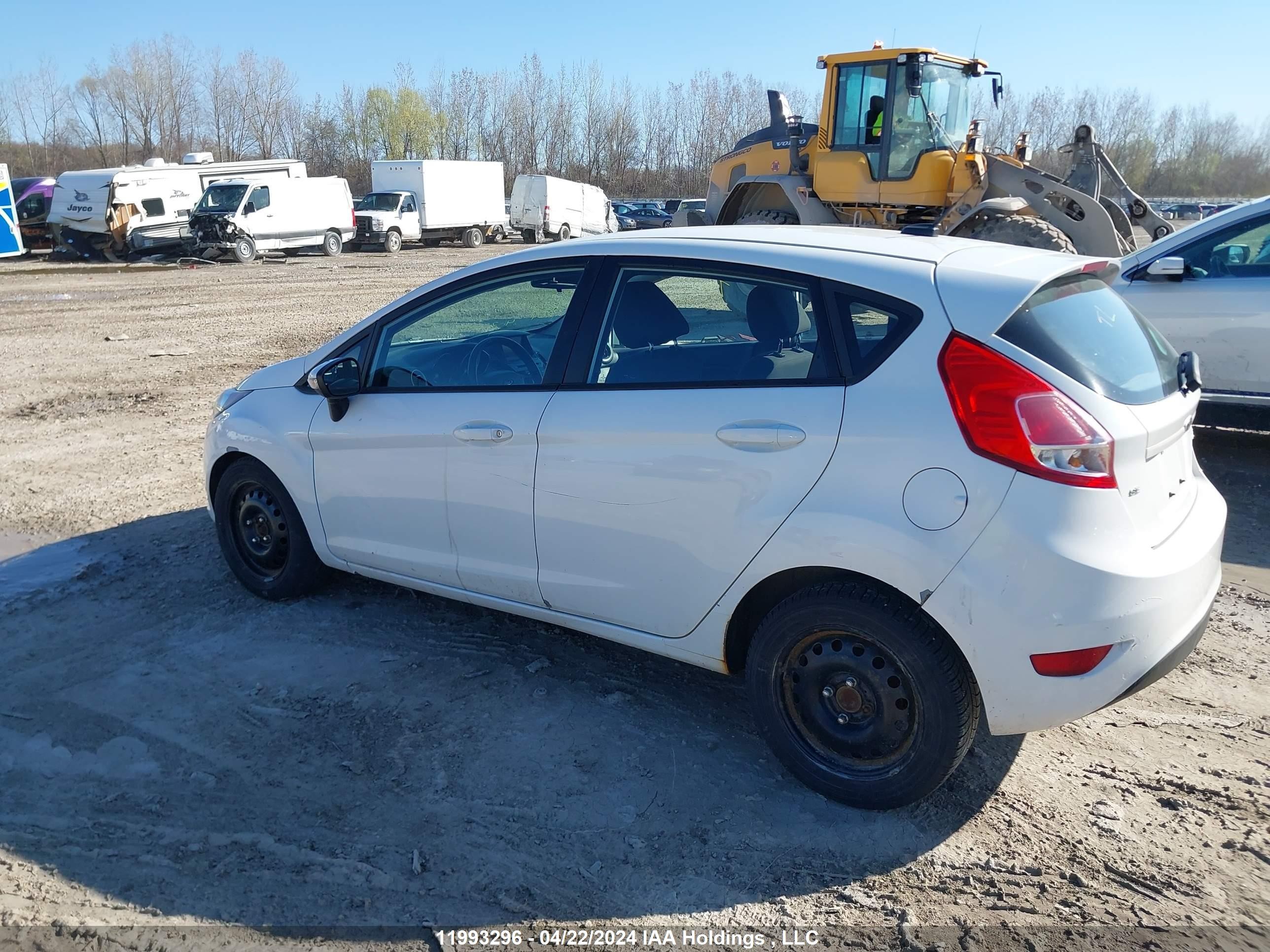 Photo 13 VIN: 3FADP4EJ0EM124365 - FORD FIESTA 