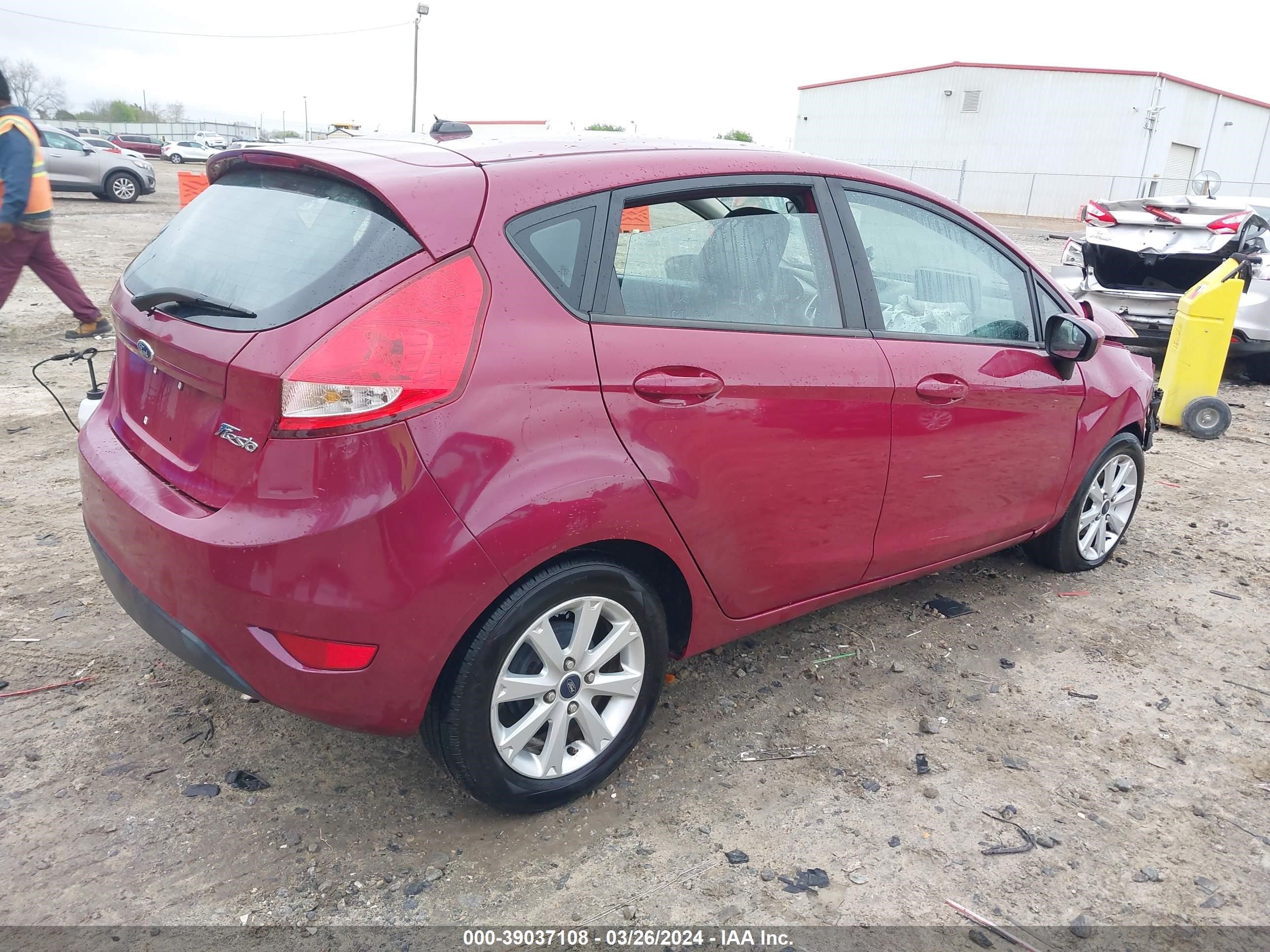 Photo 3 VIN: 3FADP4EJ1BM130039 - FORD FIESTA 