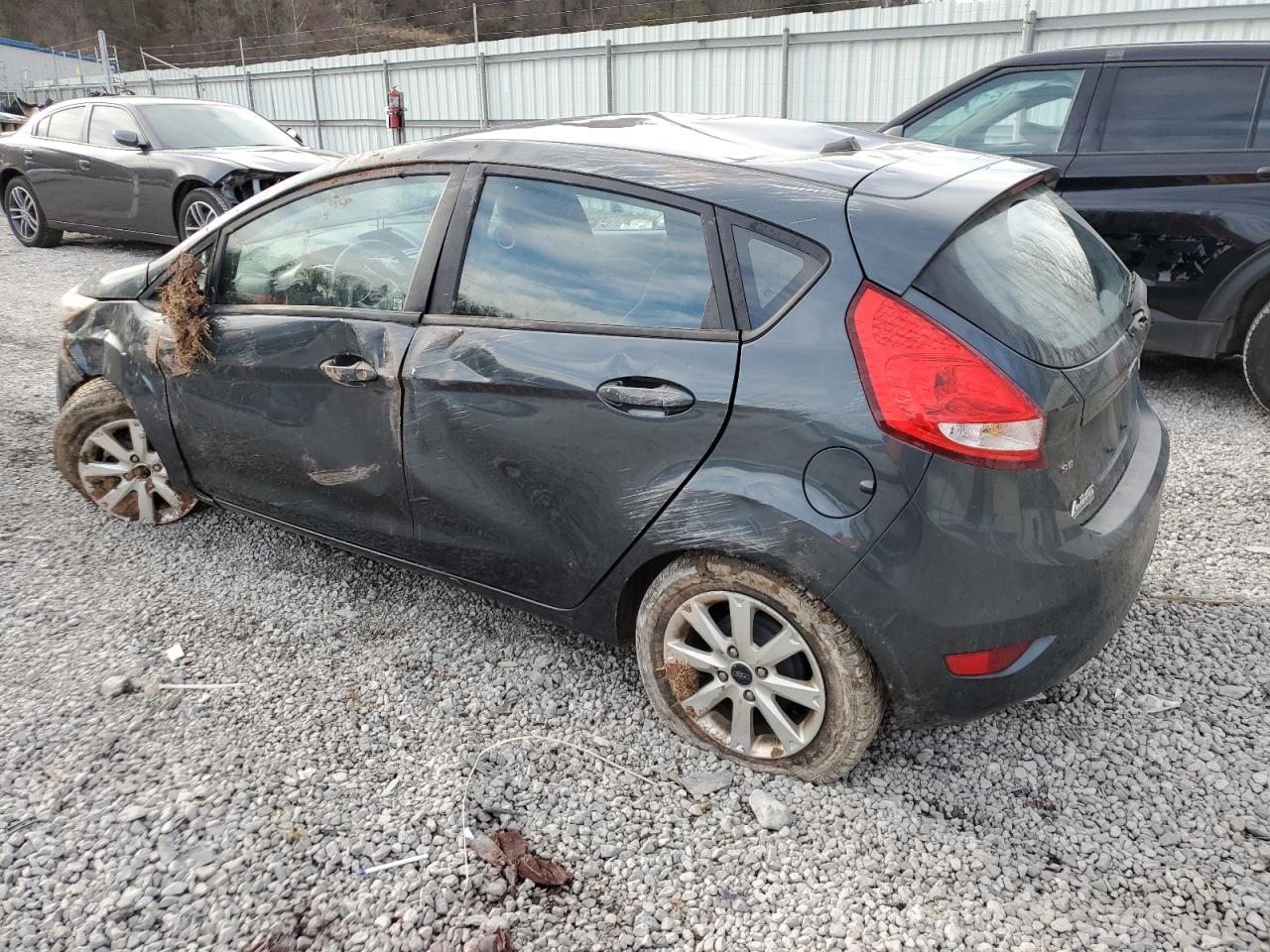 Photo 1 VIN: 3FADP4EJ1BM148136 - FORD FIESTA 