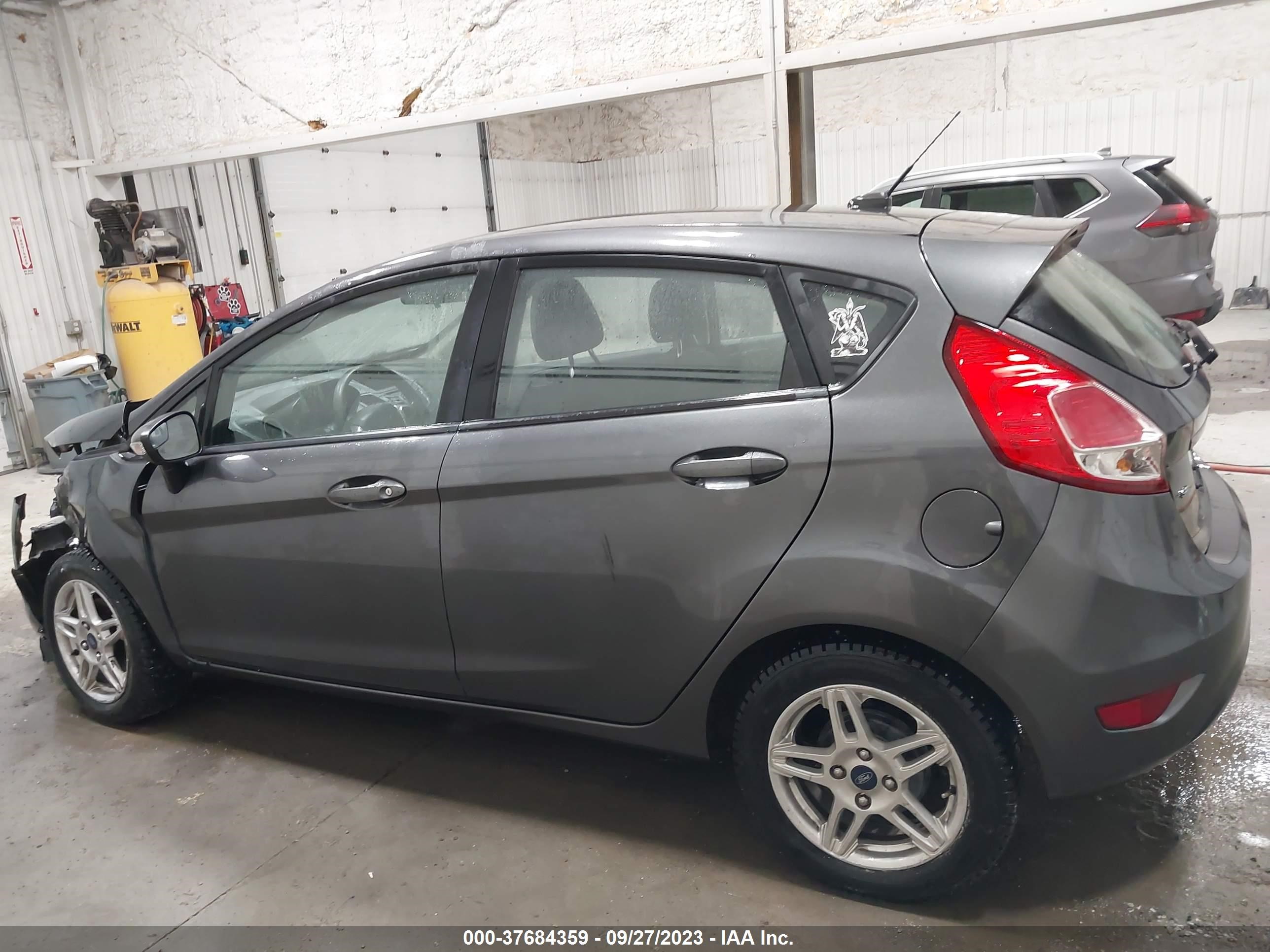 Photo 14 VIN: 3FADP4EJ1JM118746 - FORD FIESTA 