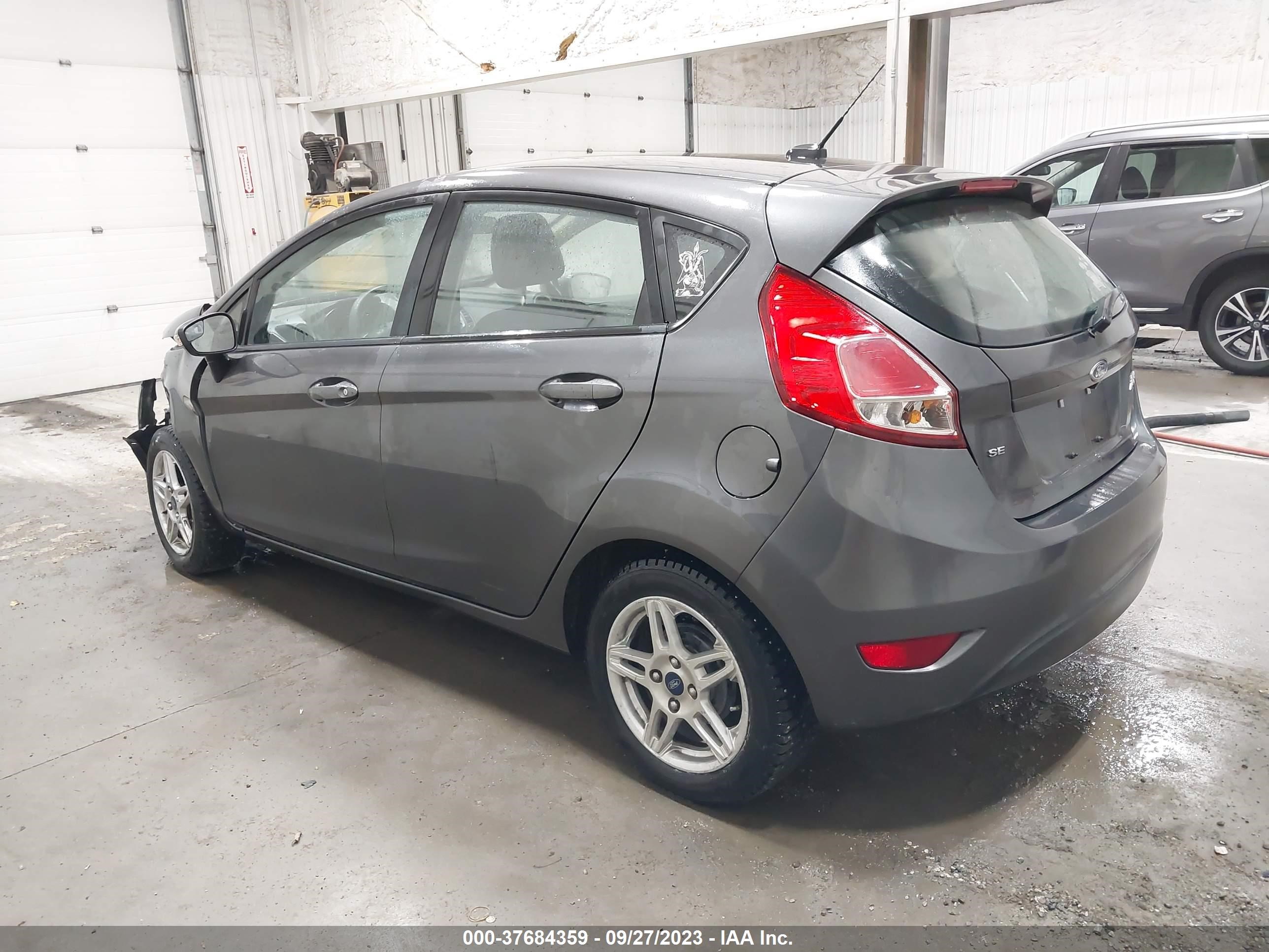 Photo 2 VIN: 3FADP4EJ1JM118746 - FORD FIESTA 