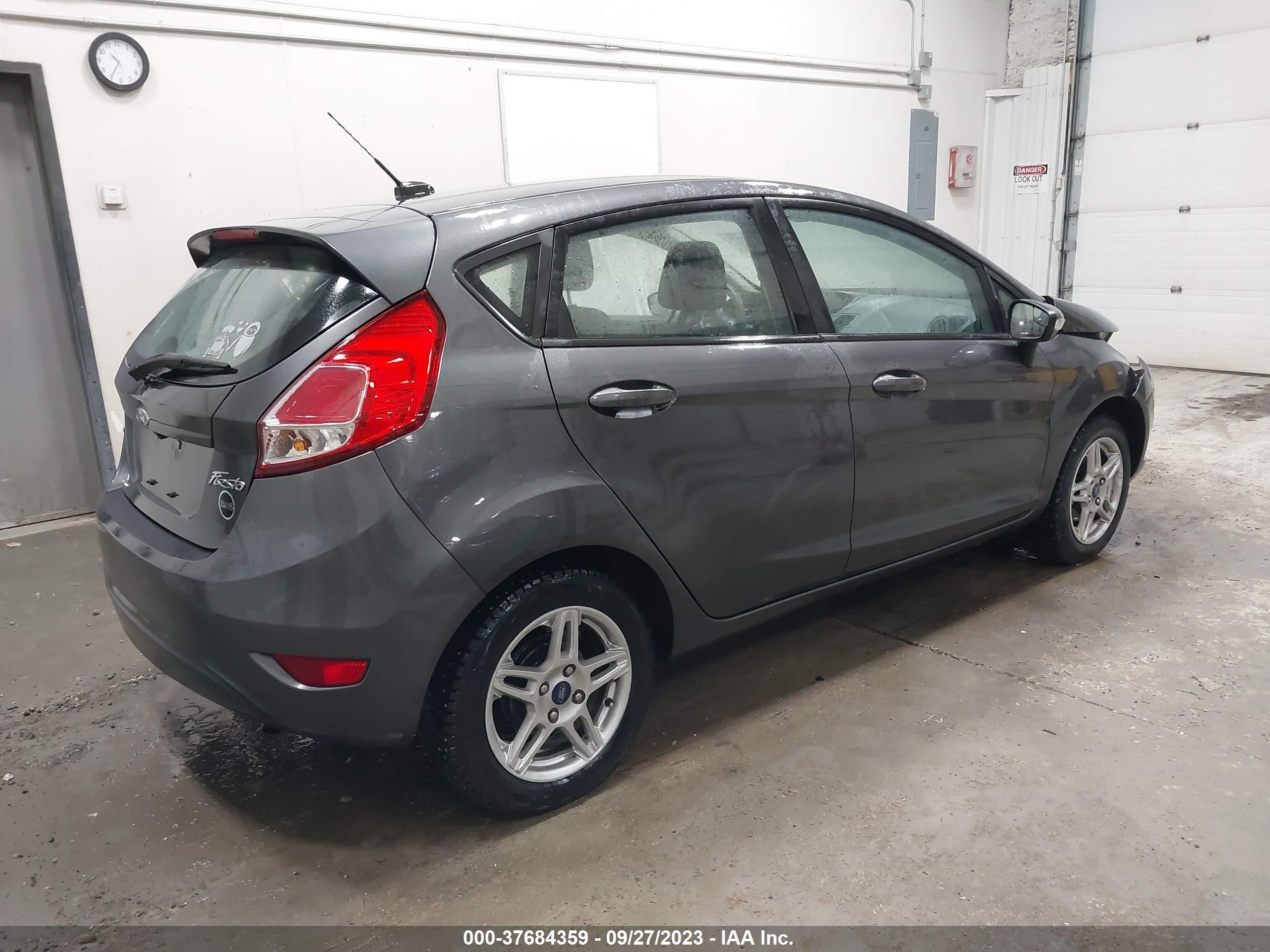 Photo 3 VIN: 3FADP4EJ1JM118746 - FORD FIESTA 