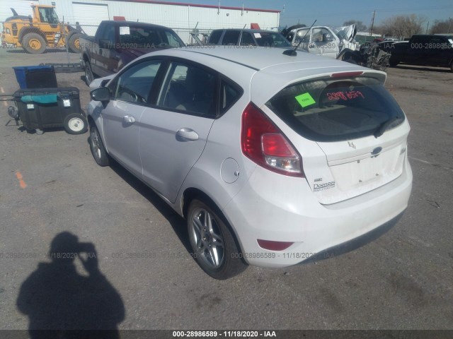 Photo 2 VIN: 3FADP4EJ1JM127740 - FORD FIESTA 