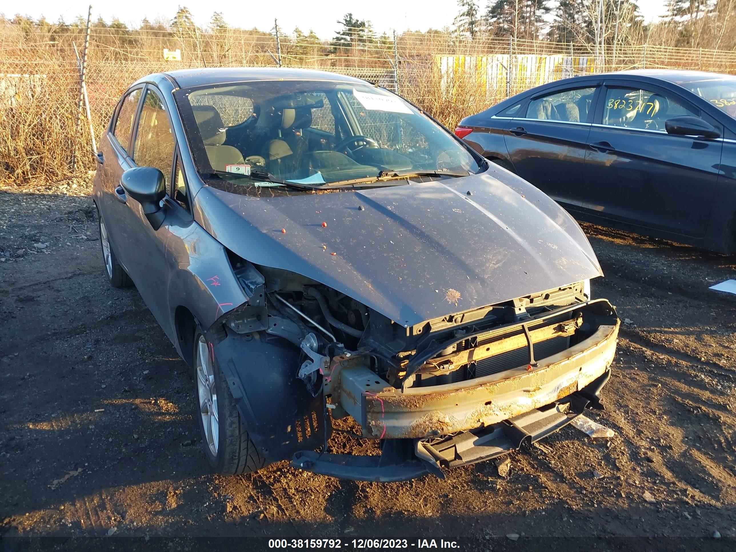 Photo 5 VIN: 3FADP4EJ2EM225455 - FORD FIESTA 