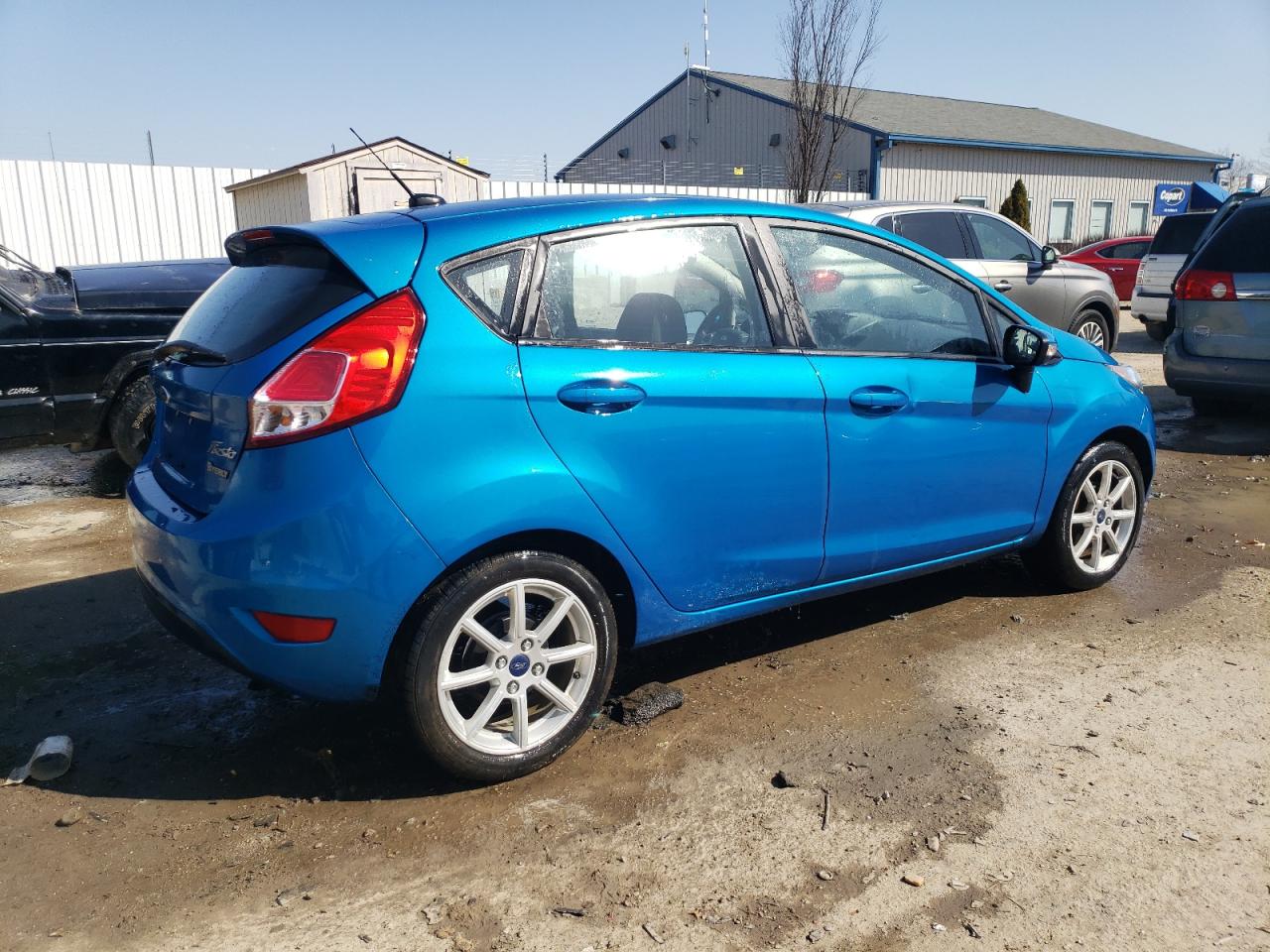 Photo 2 VIN: 3FADP4EJ2FM220211 - FORD FIESTA 