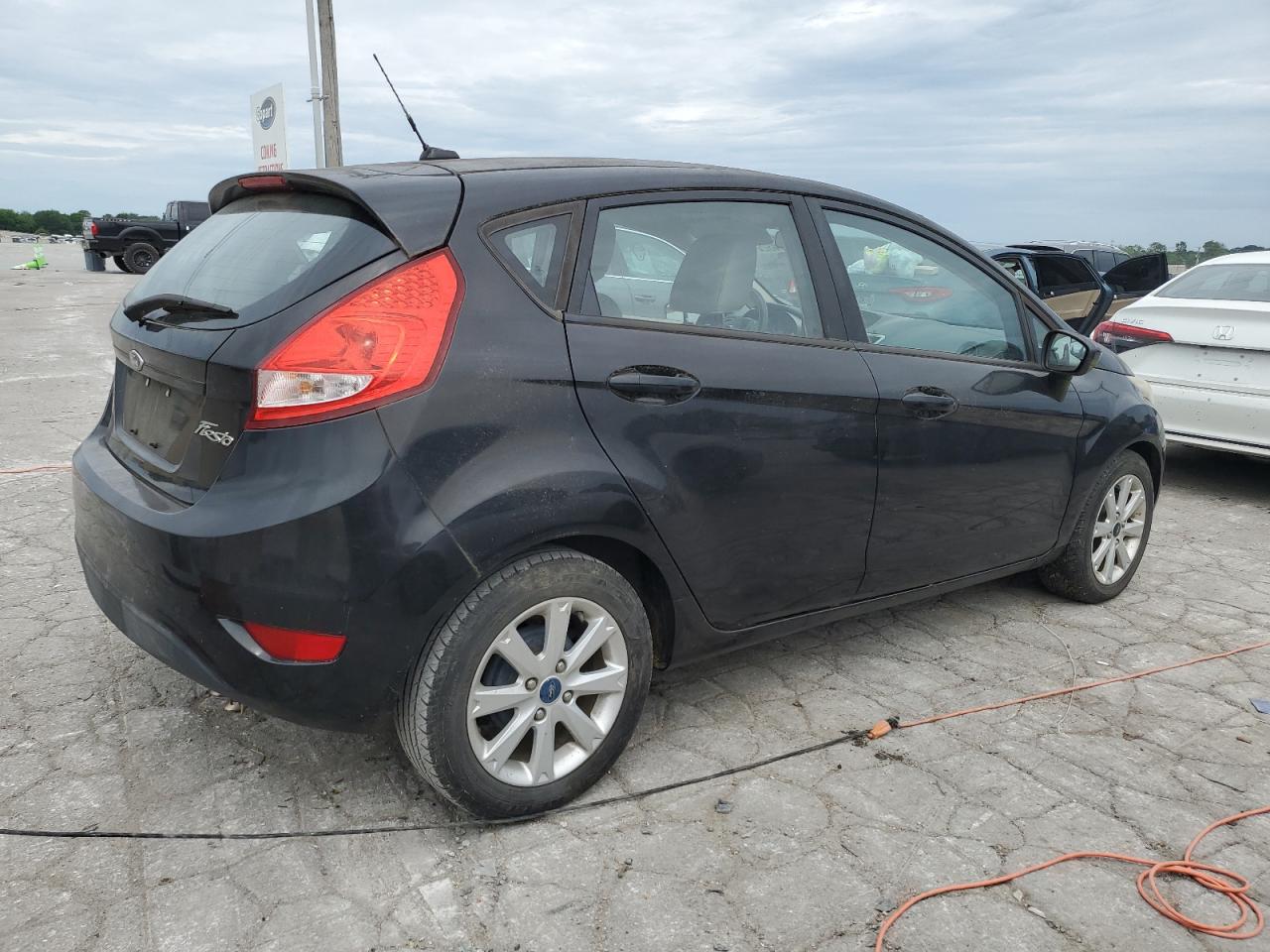 Photo 2 VIN: 3FADP4EJ3BM170459 - FORD FIESTA 