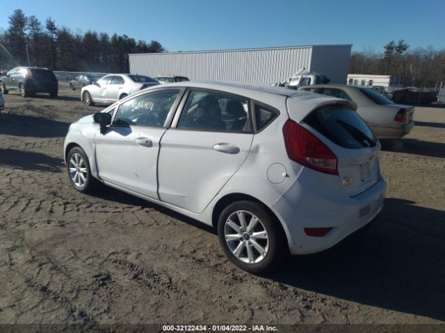 Photo 2 VIN: 3FADP4EJ3DM142972 - FORD FIESTA 