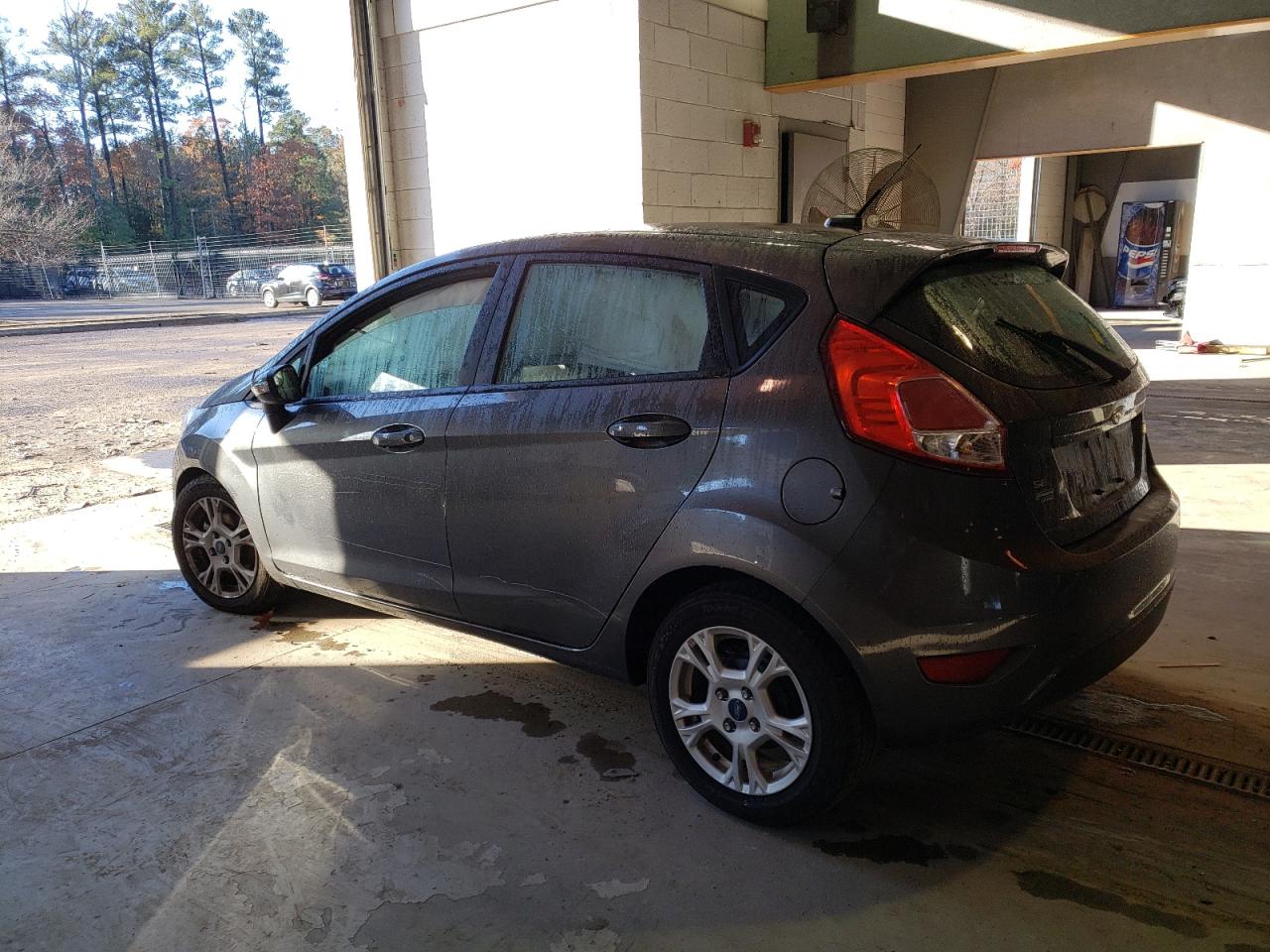 Photo 1 VIN: 3FADP4EJ3FM171469 - FORD FIESTA 