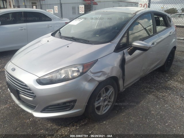 Photo 5 VIN: 3FADP4EJ3HM113106 - FORD FIESTA 