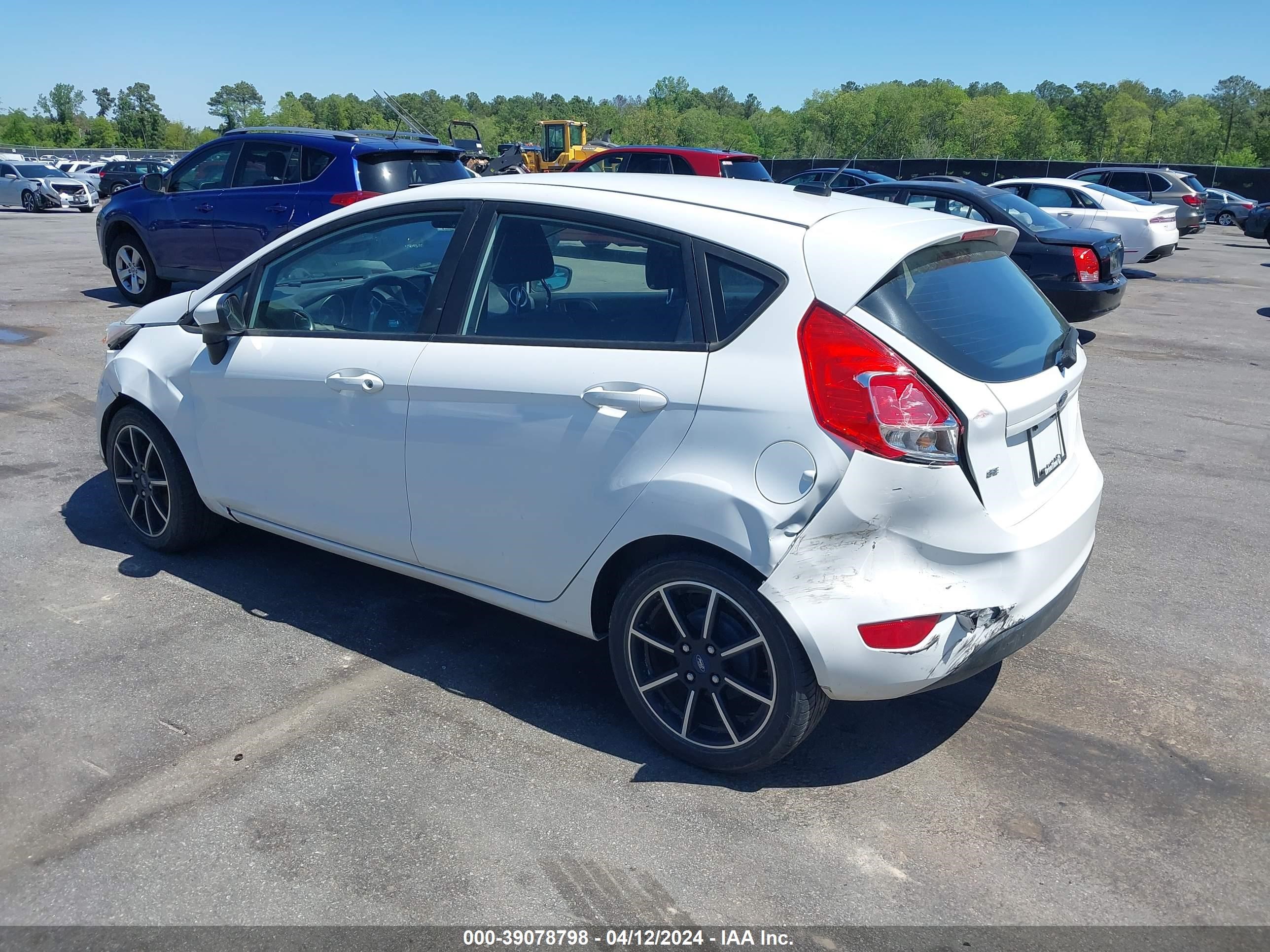 Photo 2 VIN: 3FADP4EJ3HM170289 - FORD FIESTA 