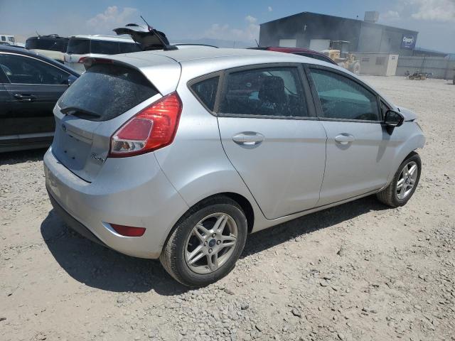 Photo 2 VIN: 3FADP4EJ3JM133118 - FORD FIESTA SE 