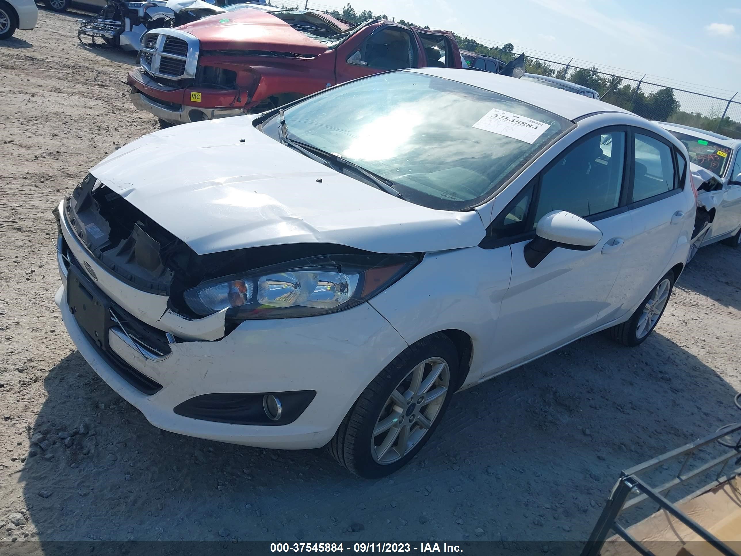 Photo 1 VIN: 3FADP4EJ3KM124548 - FORD FIESTA 