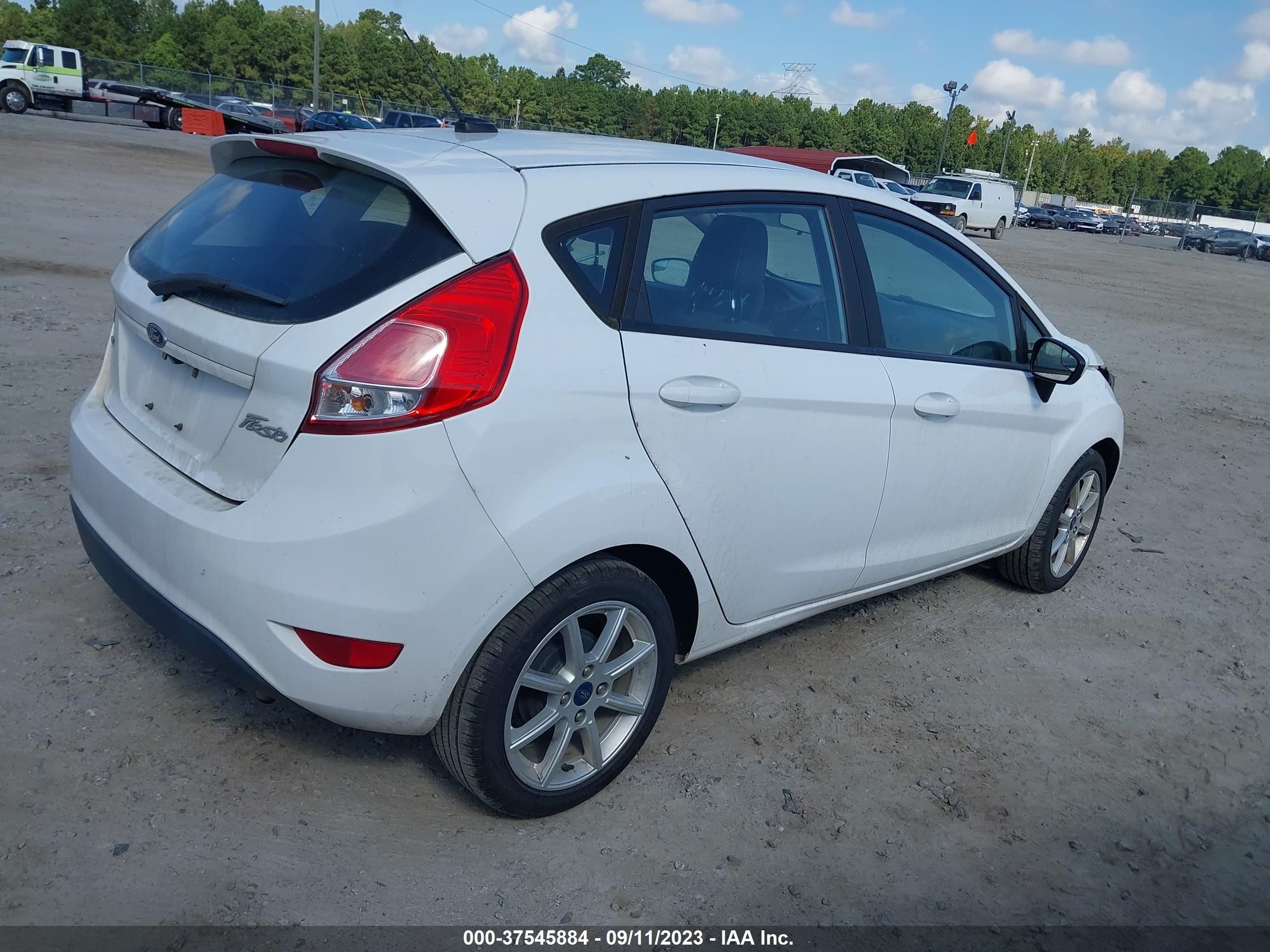 Photo 11 VIN: 3FADP4EJ3KM124548 - FORD FIESTA 