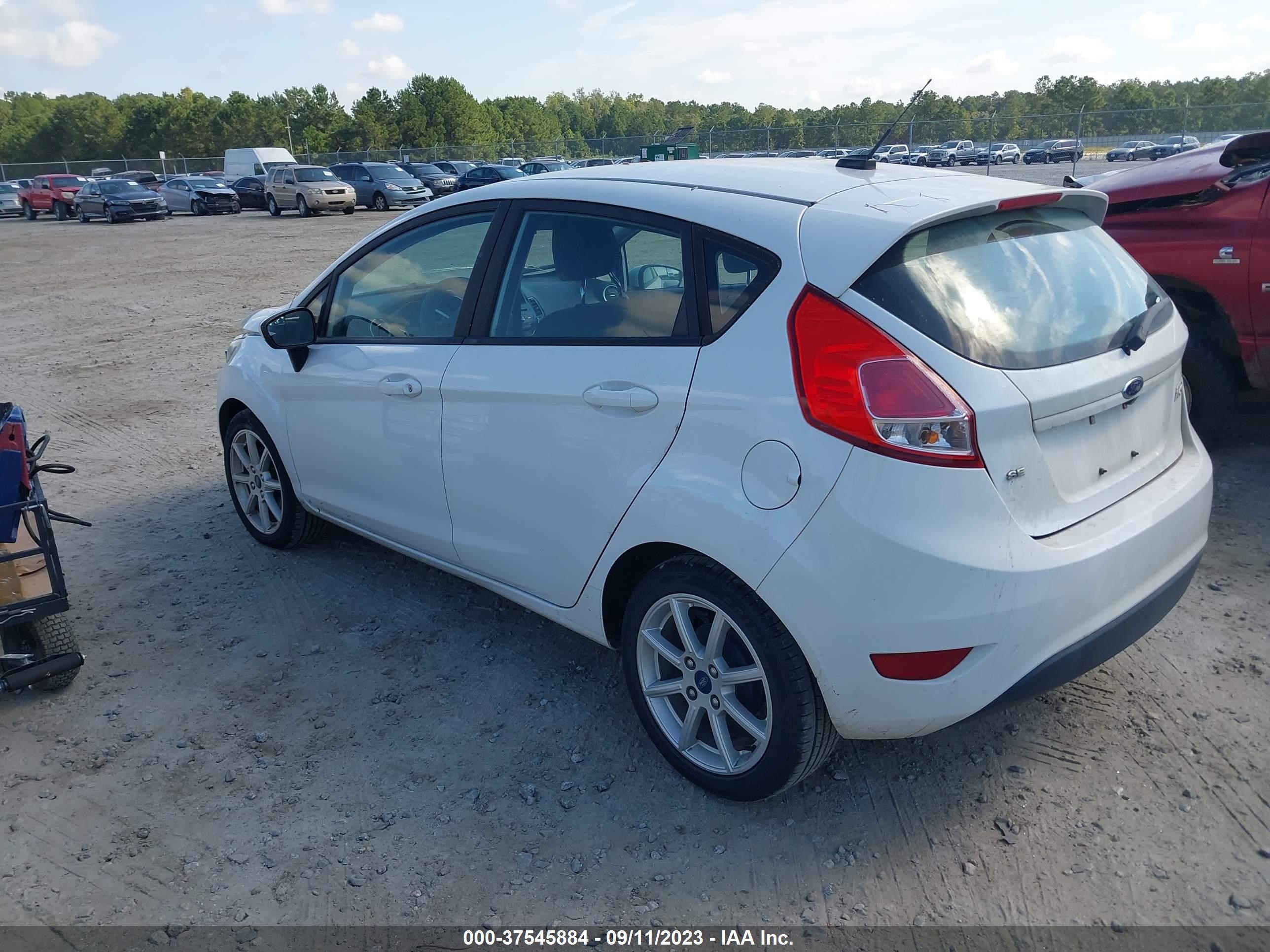 Photo 2 VIN: 3FADP4EJ3KM124548 - FORD FIESTA 