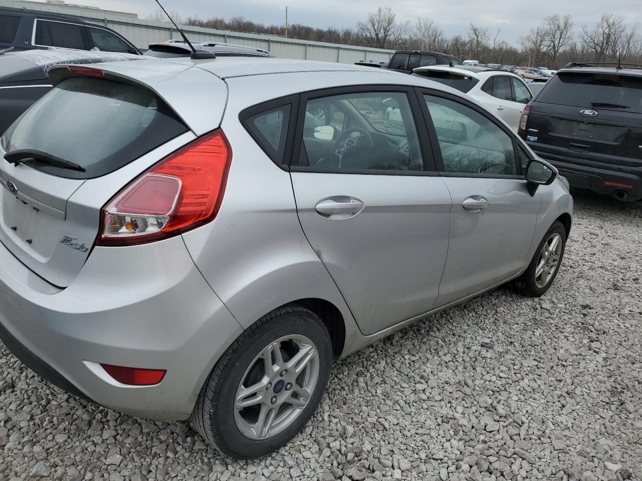 Photo 2 VIN: 3FADP4EJ3KM154844 - FORD FIESTA 