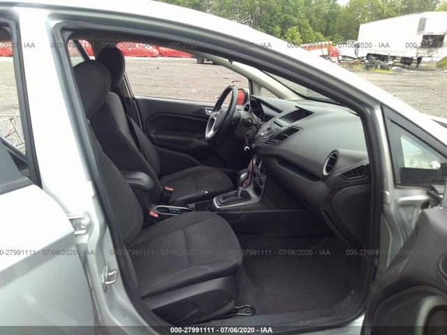 Photo 4 VIN: 3FADP4EJ4FM110051 - FORD FIESTA 