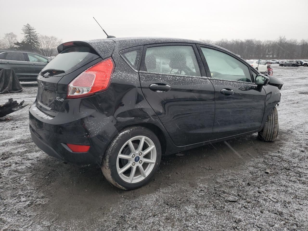 Photo 2 VIN: 3FADP4EJ5KM136801 - FORD FIESTA 