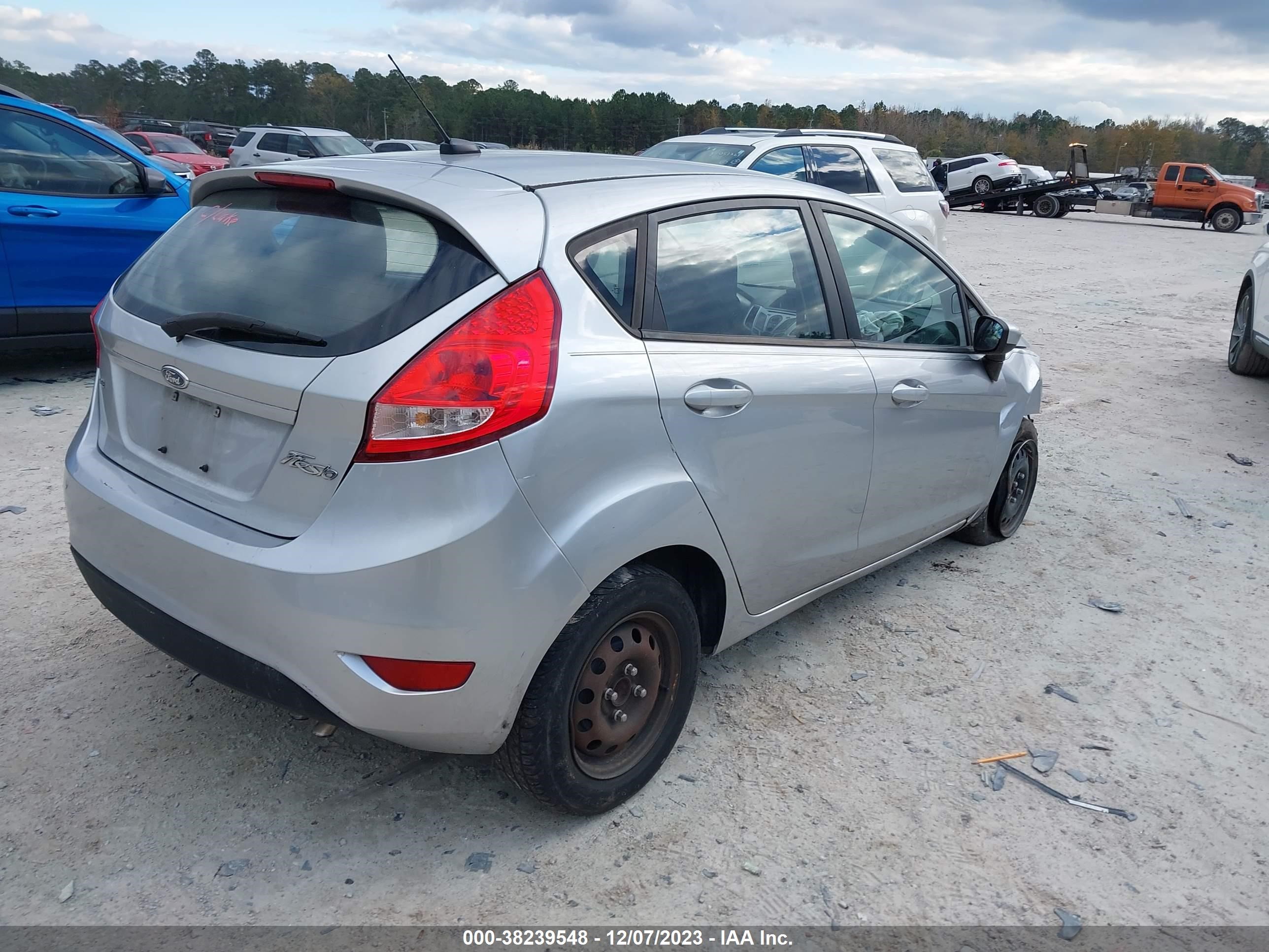 Photo 3 VIN: 3FADP4EJ6BM231268 - FORD FIESTA 