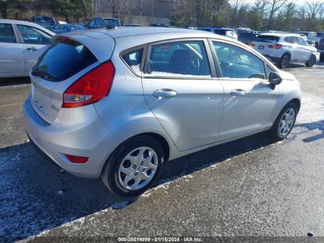 Photo 3 VIN: 3FADP4EJ6CM117112 - FORD FIESTA 