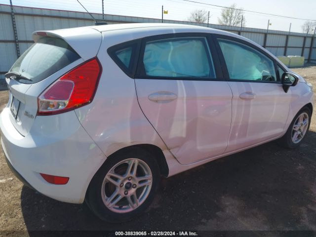 Photo 5 VIN: 3FADP4EJ6HM161909 - FORD FIESTA 