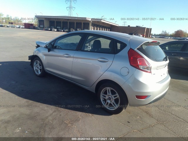 Photo 2 VIN: 3FADP4EJ6JM122002 - FORD FIESTA 