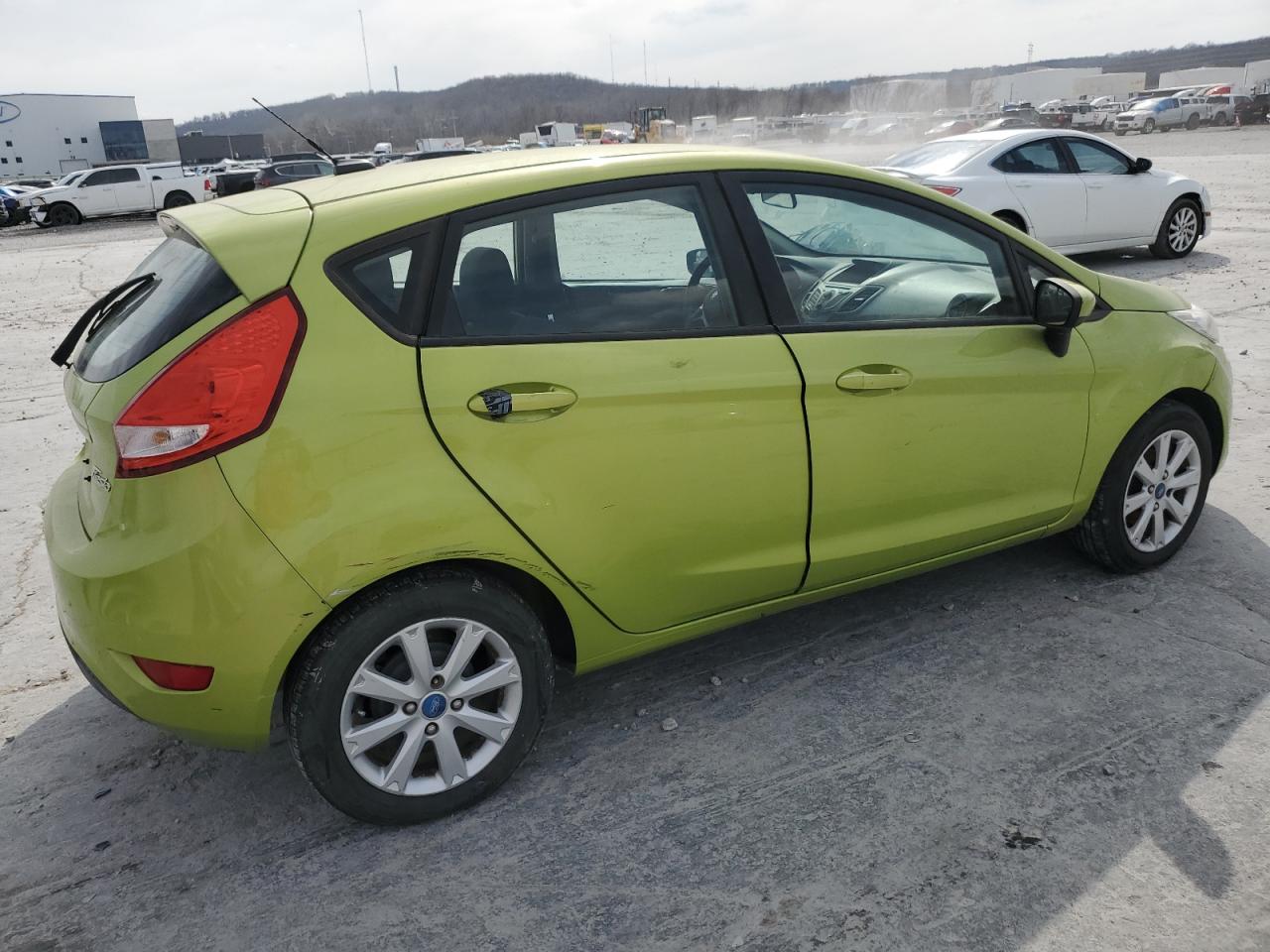 Photo 2 VIN: 3FADP4EJ7CM126109 - FORD FIESTA 