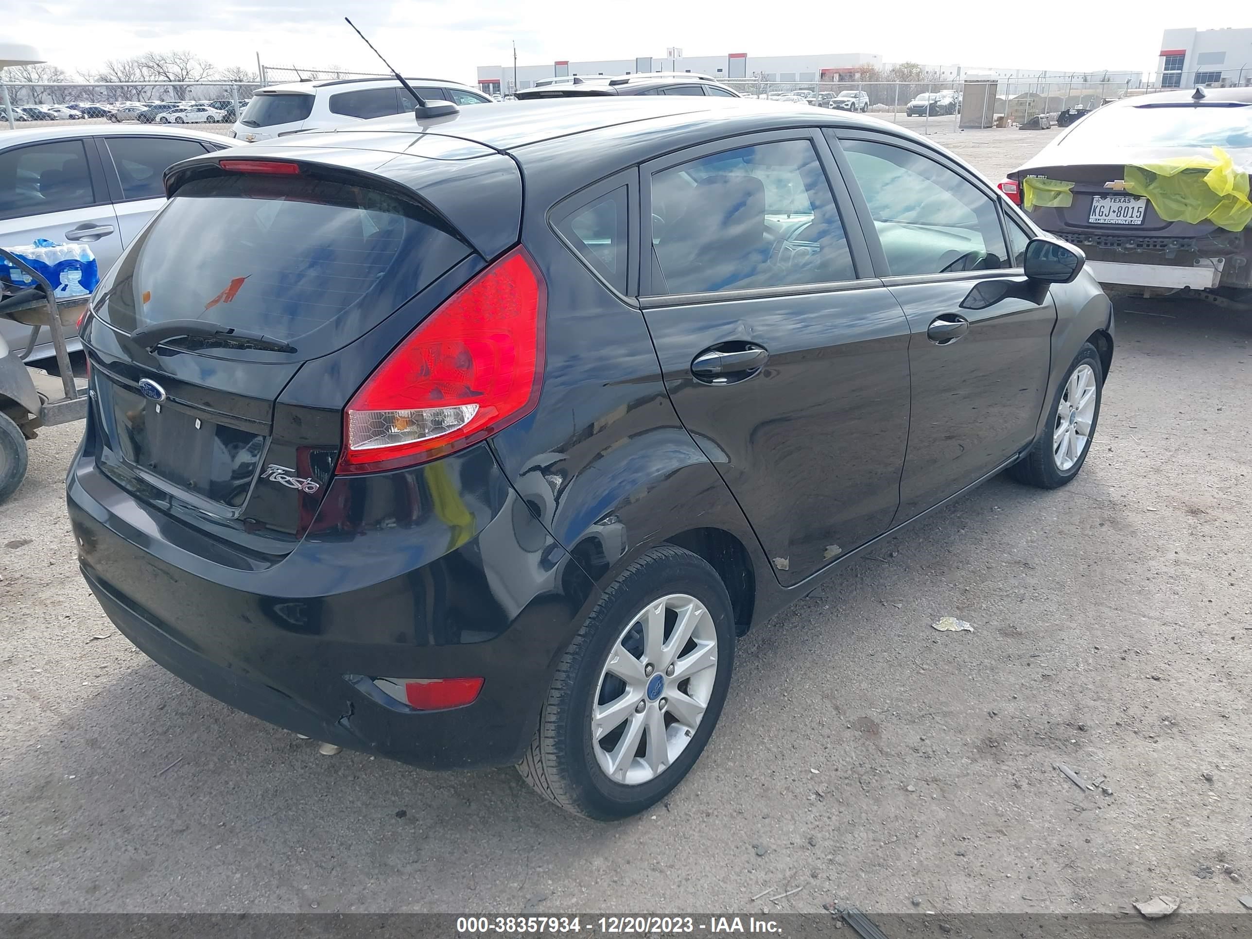 Photo 3 VIN: 3FADP4EJ7CM182695 - FORD FIESTA 