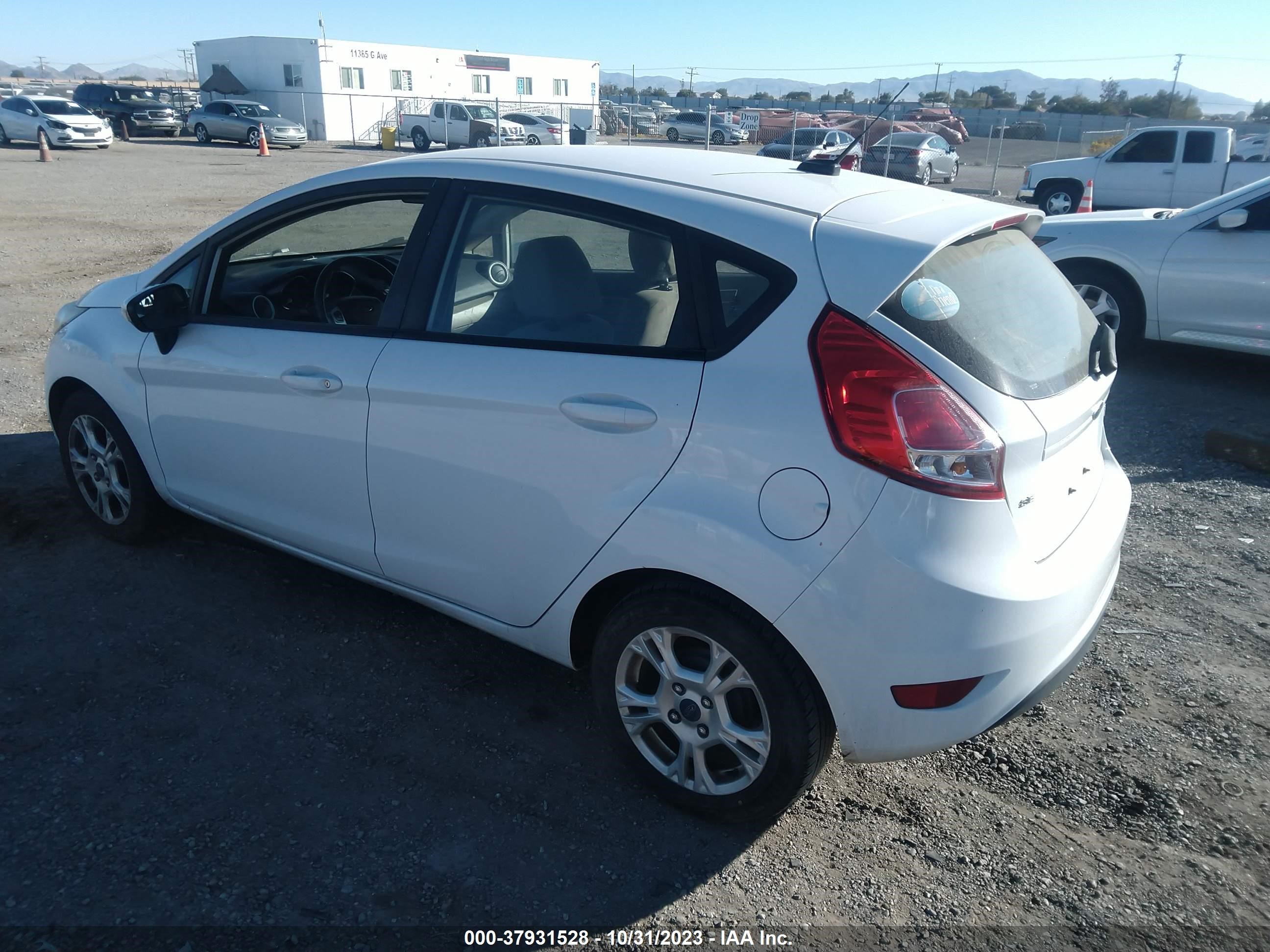 Photo 2 VIN: 3FADP4EJ7FM190414 - FORD FIESTA 