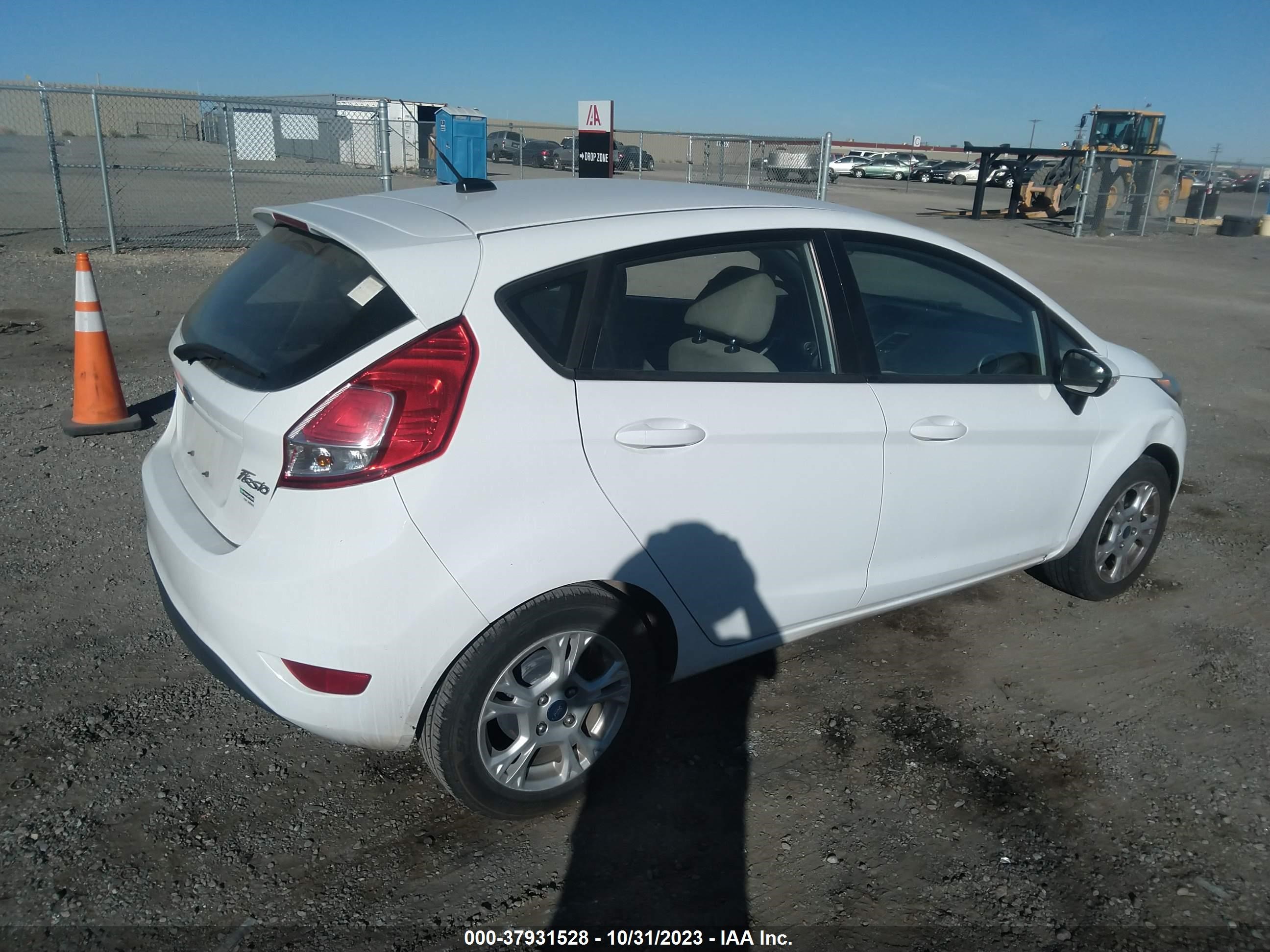 Photo 3 VIN: 3FADP4EJ7FM190414 - FORD FIESTA 