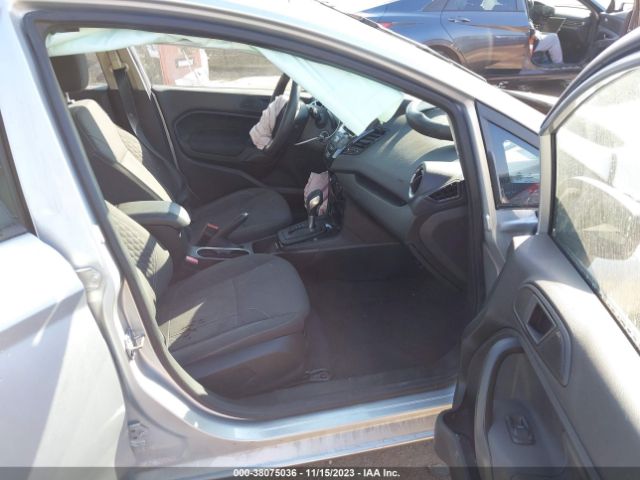 Photo 4 VIN: 3FADP4EJ8KM137148 - FORD FIESTA 