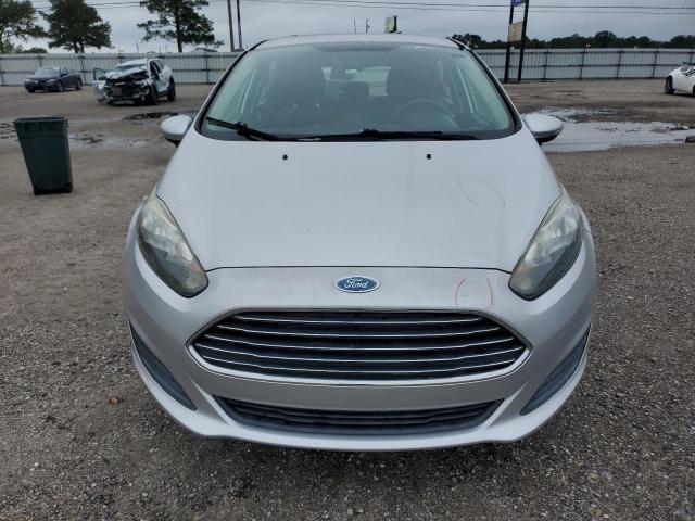 Photo 4 VIN: 3FADP4EJ9FM132692 - FORD FIESTA SE 