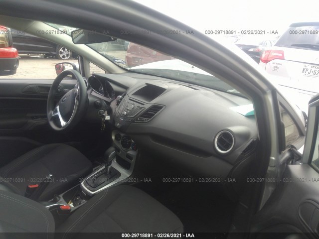 Photo 4 VIN: 3FADP4EJXKM107519 - FORD FIESTA 