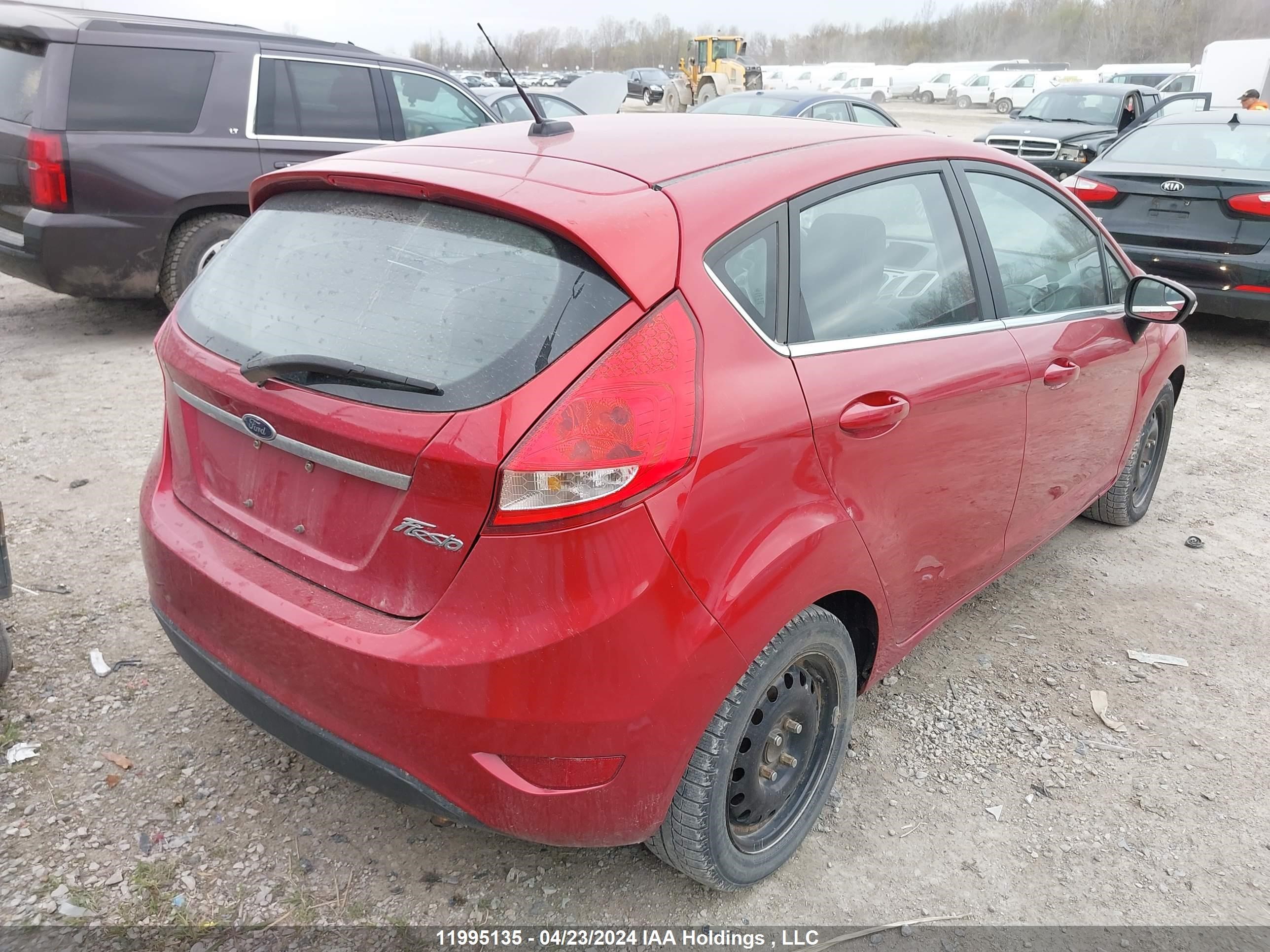 Photo 3 VIN: 3FADP4FJ2BM112552 - FORD FIESTA 