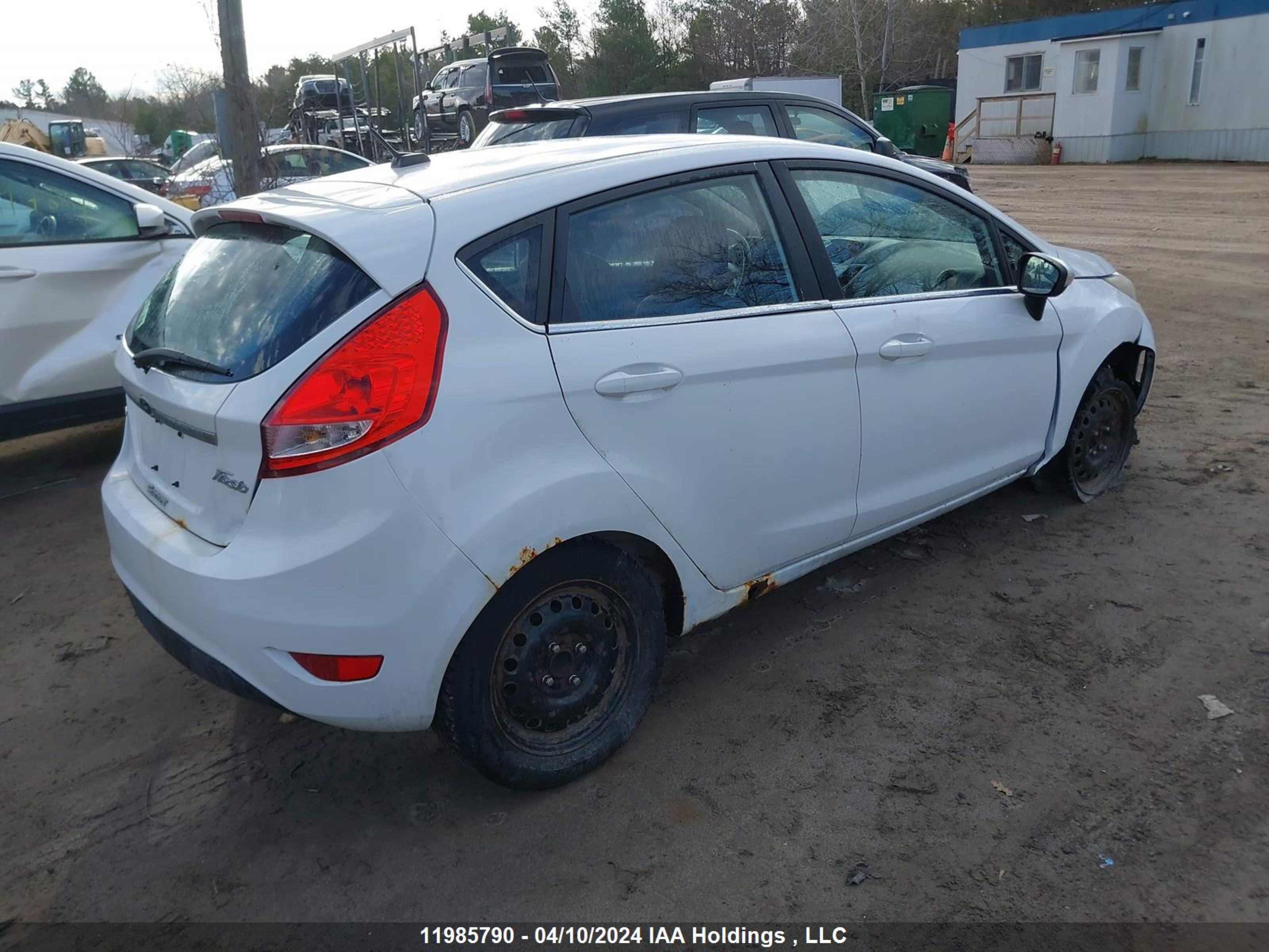 Photo 3 VIN: 3FADP4FJ2BM152453 - FORD FIESTA 