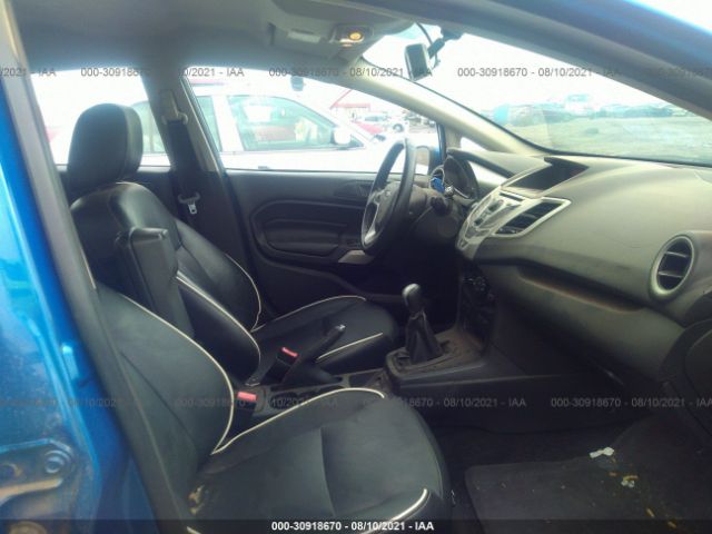 Photo 4 VIN: 3FADP4FJ3BM100121 - FORD FIESTA 