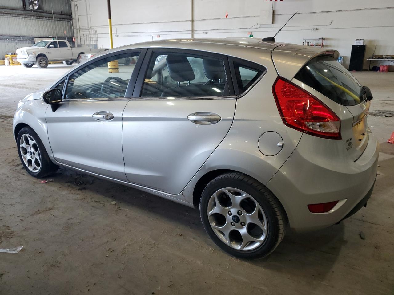 Photo 1 VIN: 3FADP4FJ3BM129084 - FORD FIESTA SES 