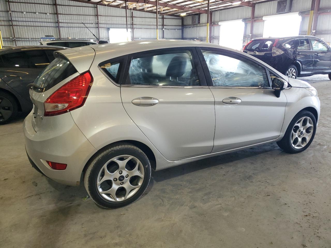 Photo 2 VIN: 3FADP4FJ3BM129084 - FORD FIESTA SES 