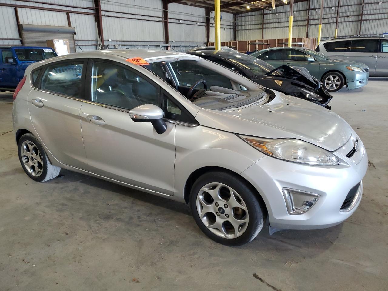 Photo 3 VIN: 3FADP4FJ3BM129084 - FORD FIESTA SES 