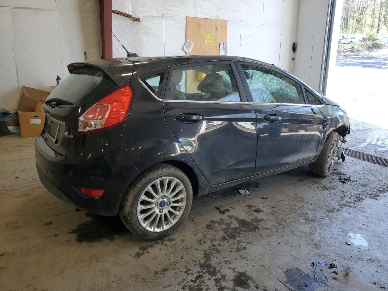 Photo 2 VIN: 3FADP4FJ5FM209122 - FORD FIESTA 