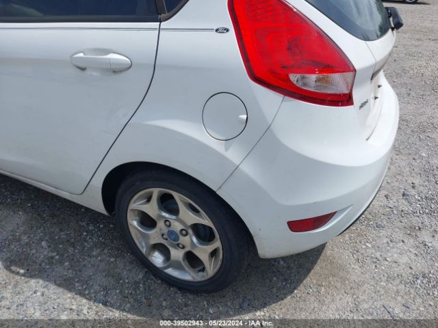 Photo 5 VIN: 3FADP4FJ8CM182588 - FORD FIESTA 