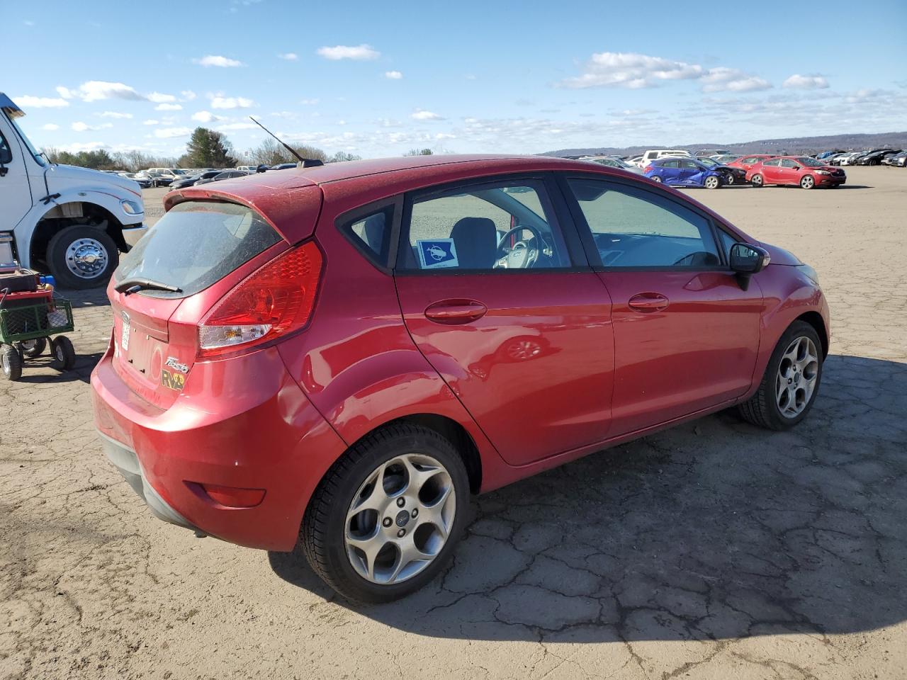 Photo 2 VIN: 3FADP4FJ9BM113200 - FORD FIESTA 