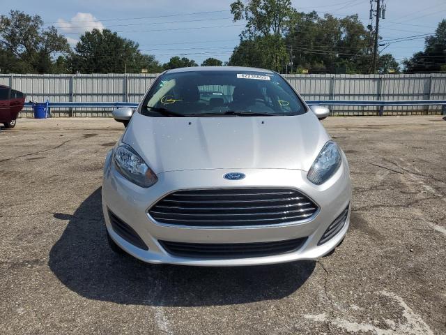 Photo 4 VIN: 3FADP4TJ1JM138417 - FORD FIESTA 