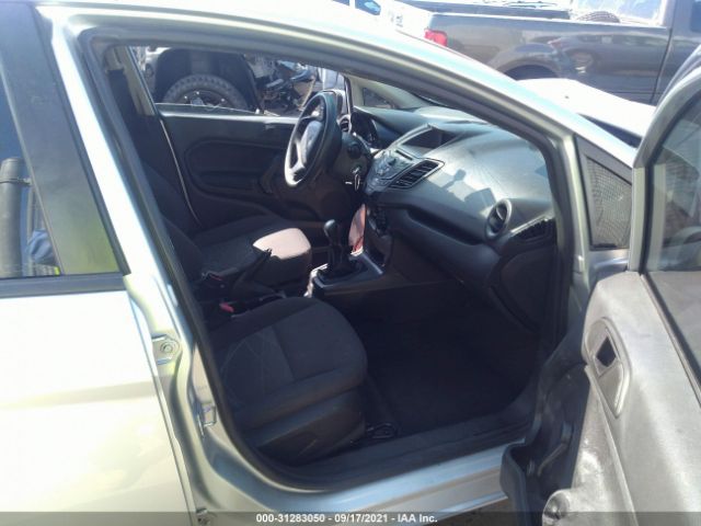 Photo 4 VIN: 3FADP4TJ3EM139770 - FORD FIESTA 