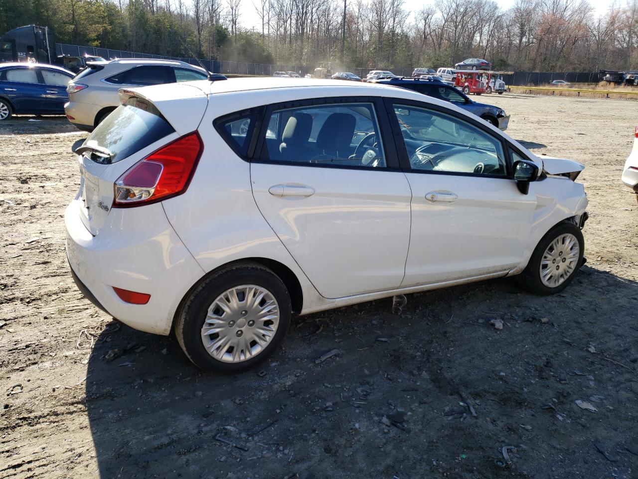 Photo 2 VIN: 3FADP4TJ6FM222112 - FORD FIESTA 