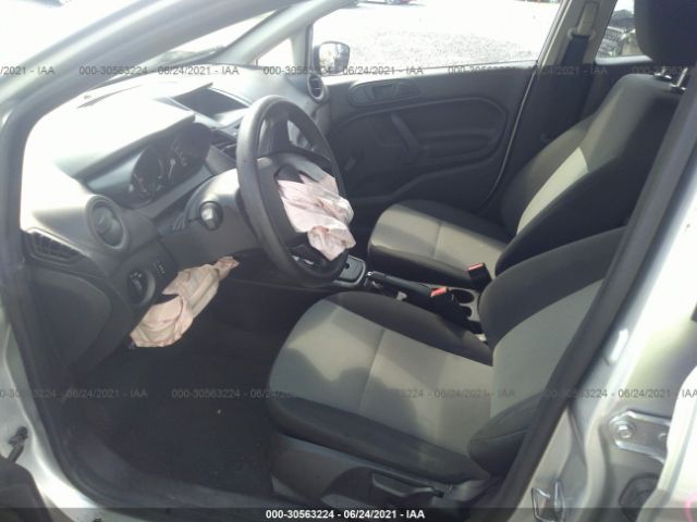 Photo 4 VIN: 3FADP4TJ9FM200413 - FORD FIESTA 