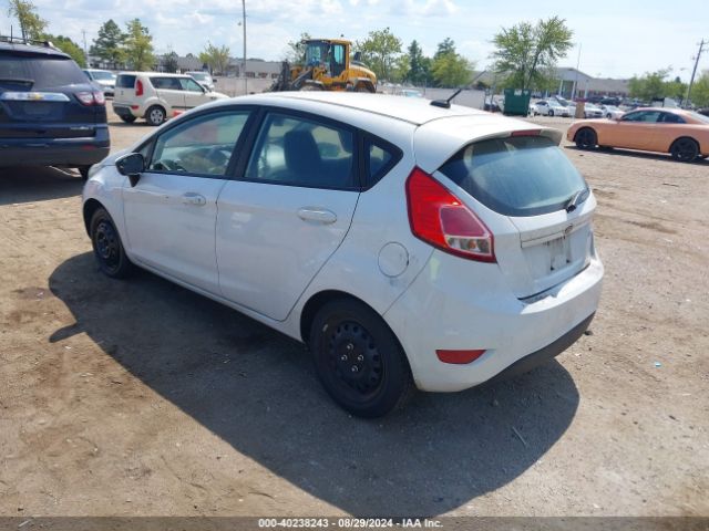 Photo 2 VIN: 3FADP4TJXFM127228 - FORD FIESTA 