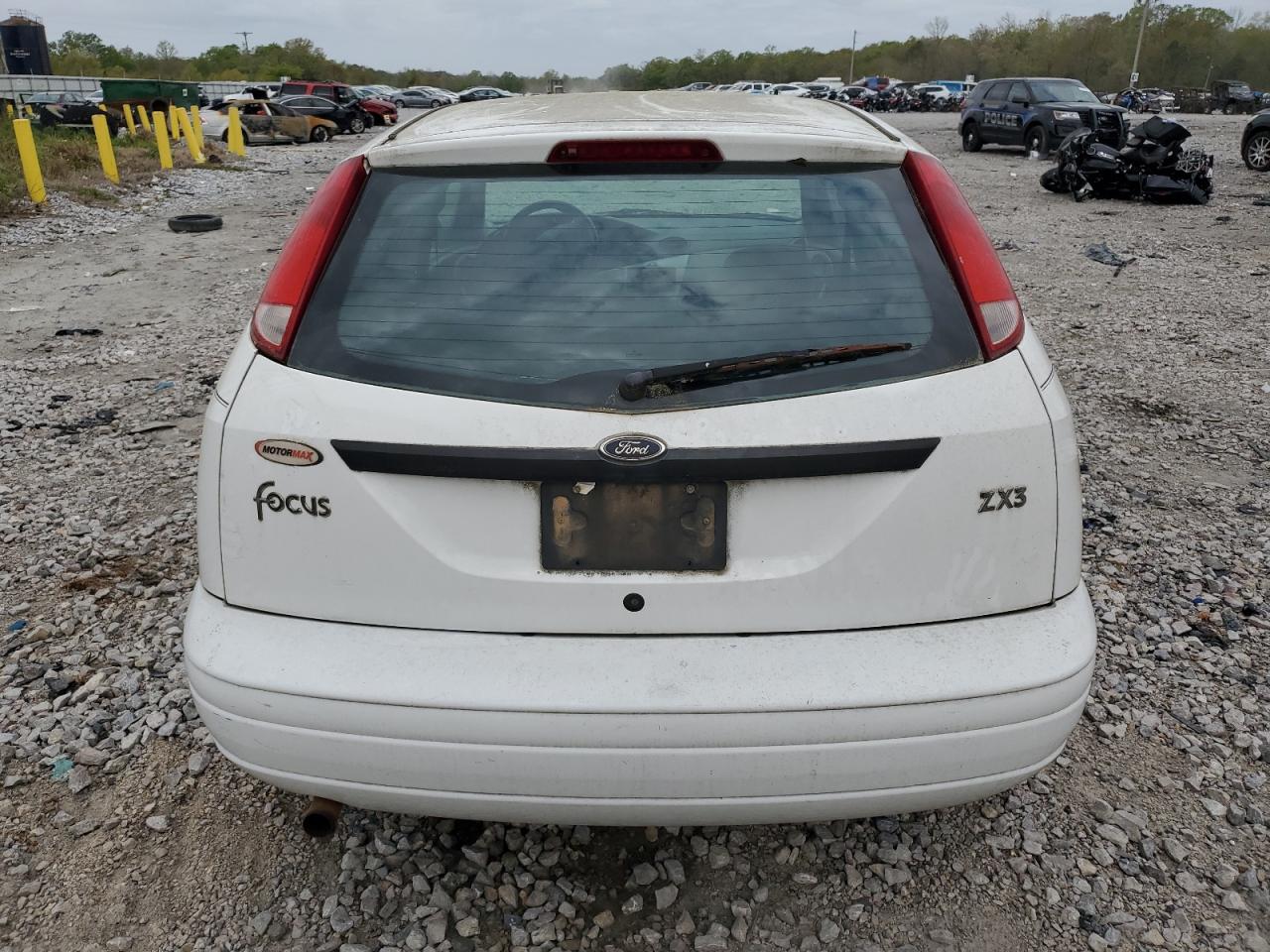 Photo 5 VIN: 3FAFP31303R185001 - FORD FOCUS 