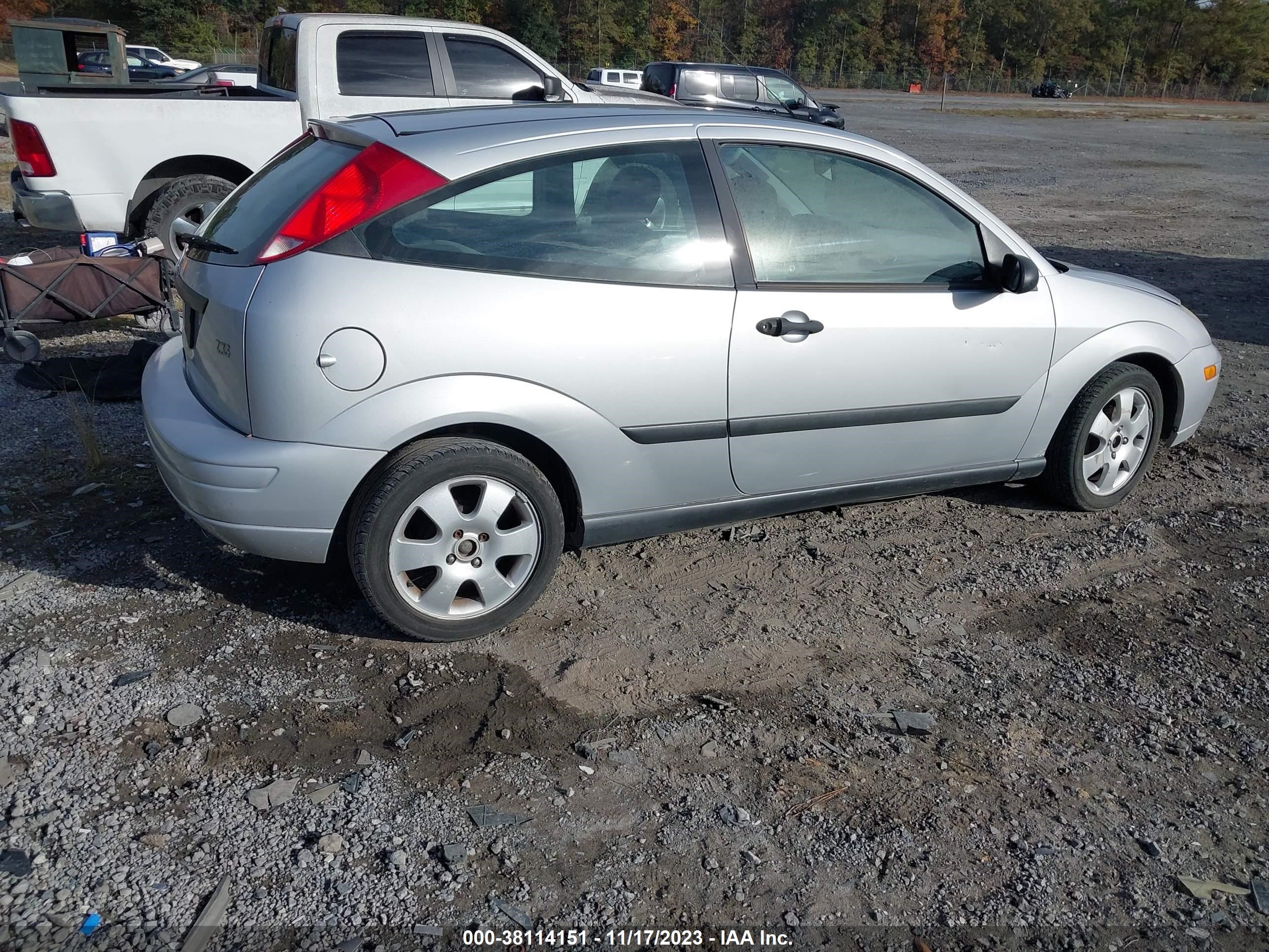 Photo 3 VIN: 3FAFP31381R176396 - FORD FOCUS 