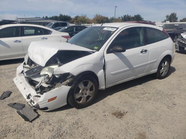 Photo 0 VIN: 3FAFP31N05R122114 - FORD FOCUS ZX3 