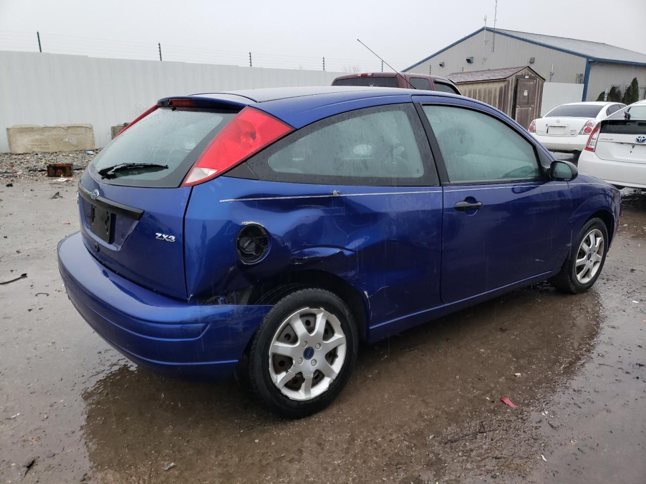 Photo 2 VIN: 3FAFP31N05R126275 - FORD FOCUS 